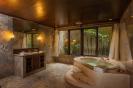 The Kampung Resort Ubud - Suite Top Hill Bathroom